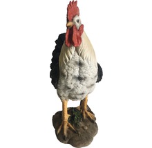 Dekorativ tupp av konstgjord harts för trädgården