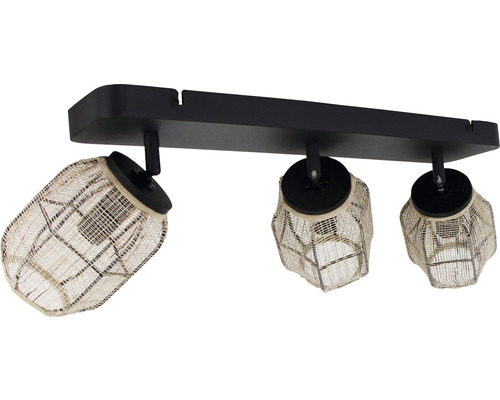 Taklampa med tre spotlights och lampskärmar i flätverk