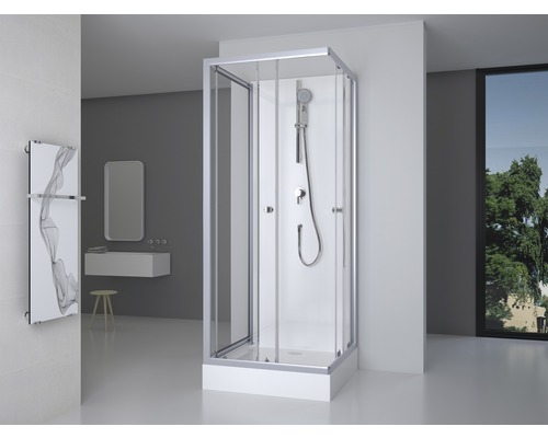 Hörndusch med duschhuvud i ett badrum