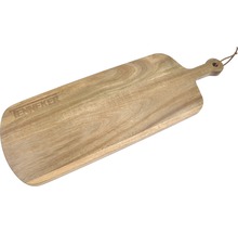 Skärbräda i trä med handtag och TENNEKER logotyp