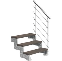 Utomhustrappa med tre steg, metallunderkonstruktion och räcke med stålvajrar.