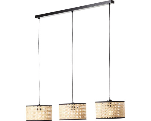 Taklampa med tre lampskärmar i rottingstil