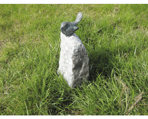 Trädgårdsfigur PATRIC ROTTENECKER fågel på granitsten