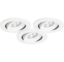 Tre runda infällda spotlights