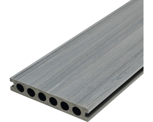 Komposittrall WPC doubledeck antracit 23x140x4200mm Detalj av grå hålkammarbräda