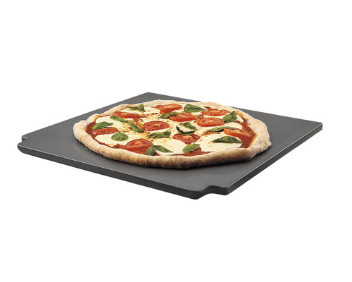 Pizza på pizzasten