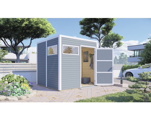 Trädgårdsskjul med fönster och öppen dörr i trädgården