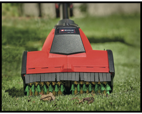 Einhell batteridriven fogrenare på gräs