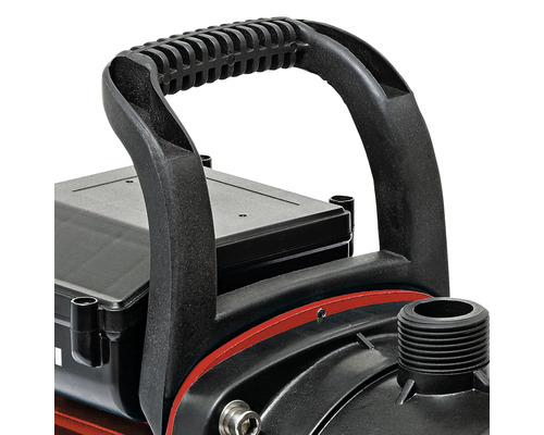 Detaljvy av en hushållsvattenpump med handtag