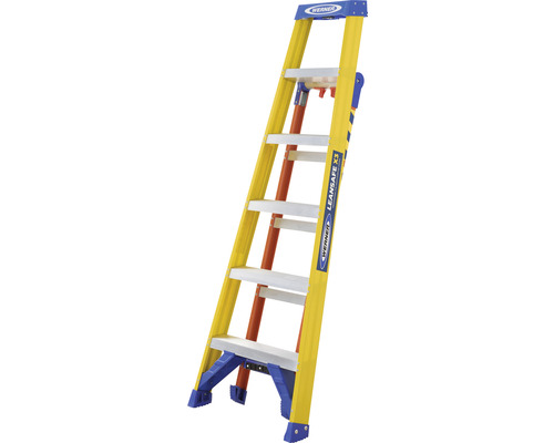 Stege med sex steg tillverkad av plast