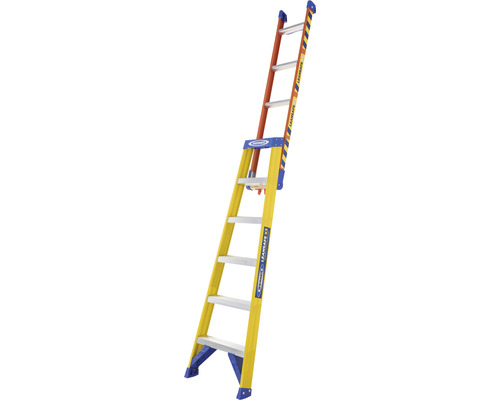 Multifunktionell stege med steg av aluminium