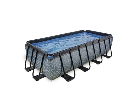 Rektangulär pool med stålram och vattenyta