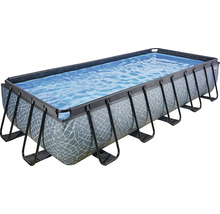 Rektangulär ram pool fylld med vatten