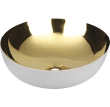 Tvättställ av sanitetskeramik