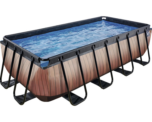 Rektangulär stålramspool med träutseende och fylld bassäng