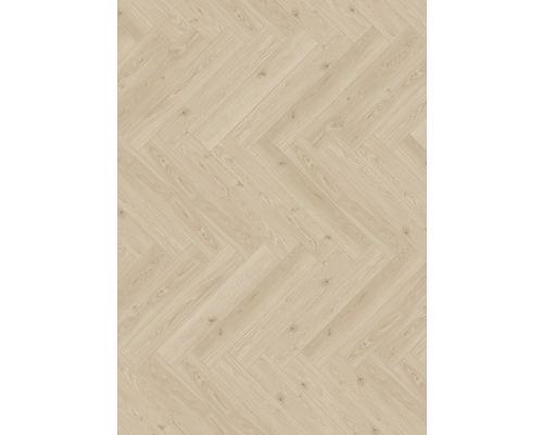 Ljust laminatgolv i fiskbensmönster