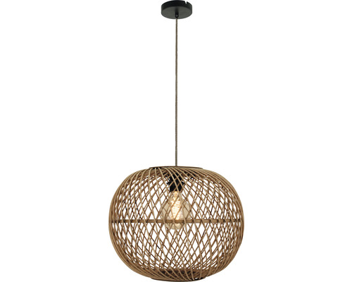 Pendellampa med lampskärm av rotting