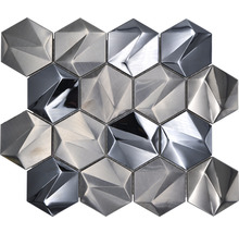 Metallmosaikplatta med sexkantig form och tredimensionellt mönster