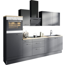 Komplett kök med diskho, spis, ugn och fläkt