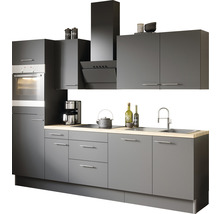 Komplett inbyggt kök med hängande element, fläkt och diskho