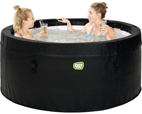 Uppblåsbar bubbelpool med två personer och drycker