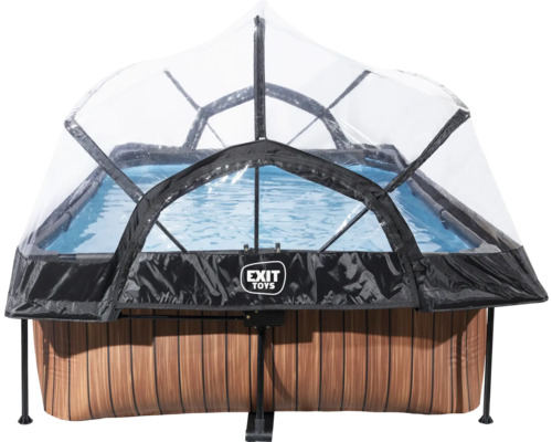 Pool med transparent täckning och träpanel