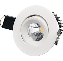 Infälld spotlight med LED-lampa
