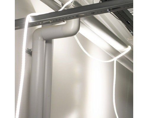 Installation med ljusslang inomhus