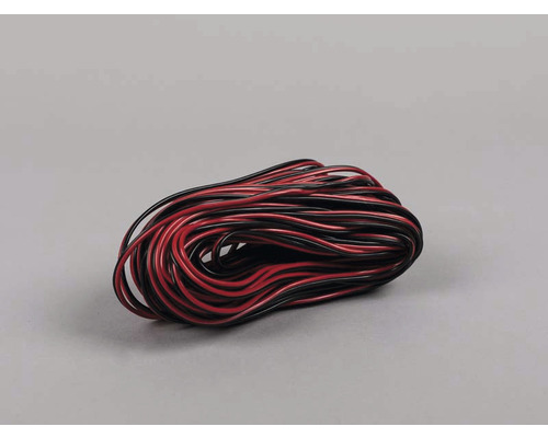 Rulle med svarta och röda elkablar