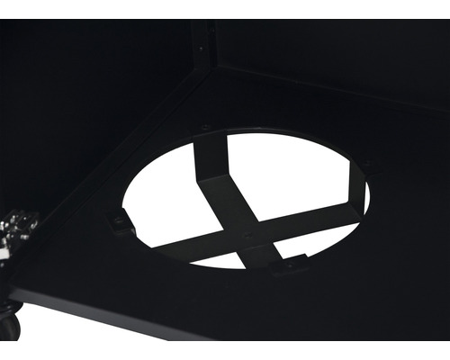 Detaljvy av ett grillskåp med gasolflaskhållare