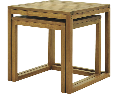 Två fyrkantiga sidobord i trä