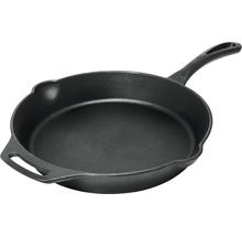 Gjutjärnspanna med handtag