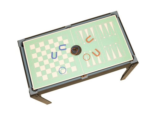 Multifunktionellt spelbord för olika brädspel