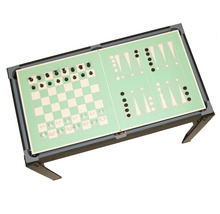 Spelbord med schack- och backgammonbräde