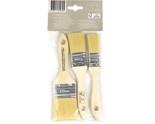 Set med tre lackpenslar med trähandtag och olika storlekar i en förpackning.