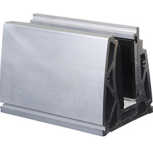 Aluminiumprofil i tvärsnitt