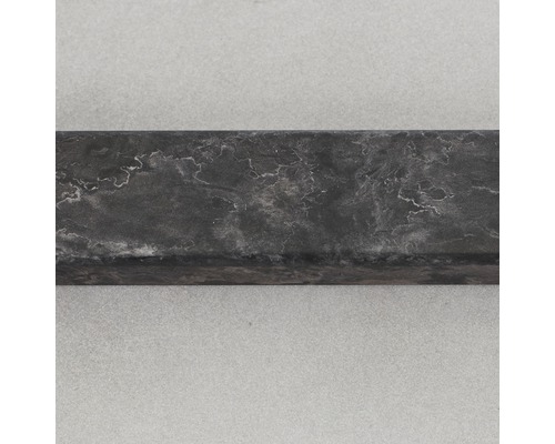 Rektangulär metallprofil