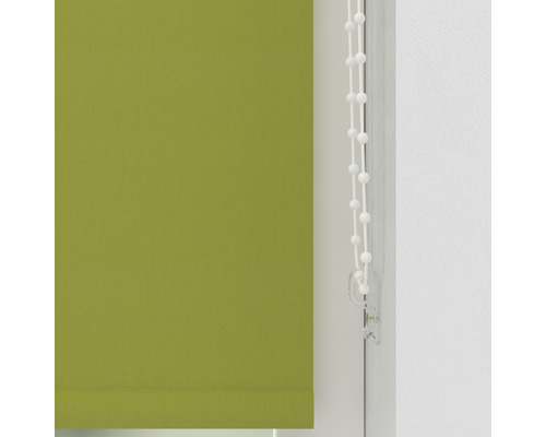 Grön rullgardin med manöverkedja