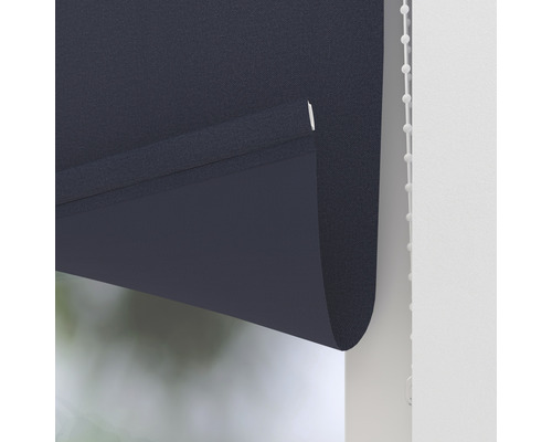 Detaljvy av en rullgardin för fönster