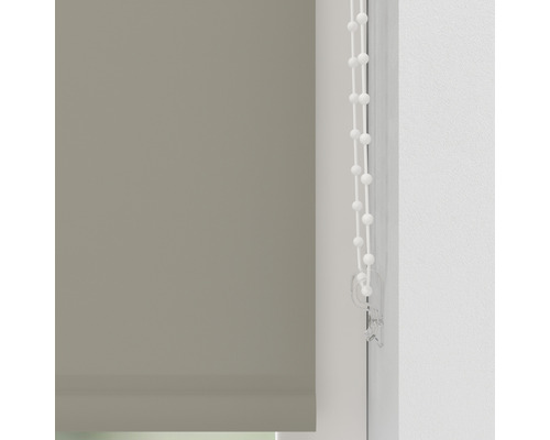 Rullgardin med manöverkedja