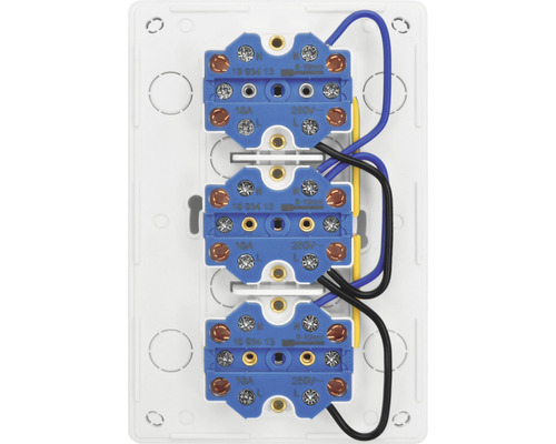 Trippeluttag med installerade kablar