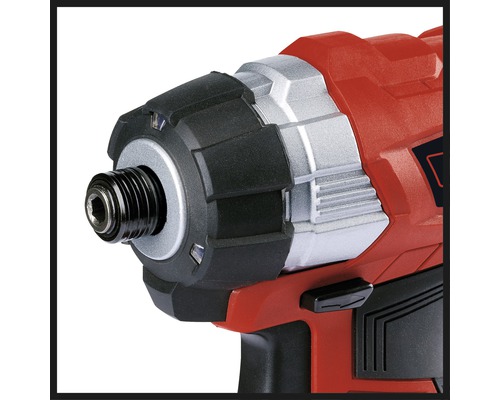 Detaljbild av en röd sladdlös mutterdragare