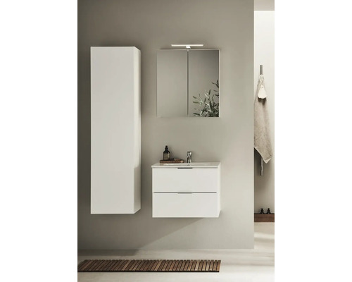 Modern badrumsmöbelset med tvättställsskåp, spegelskåp och högskåp