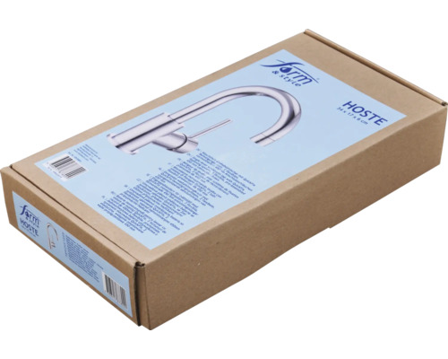 Förpackning av köksblandare med texten Form and Style Hoste