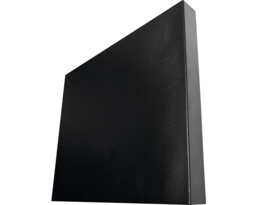 Svart brevlåda i stål