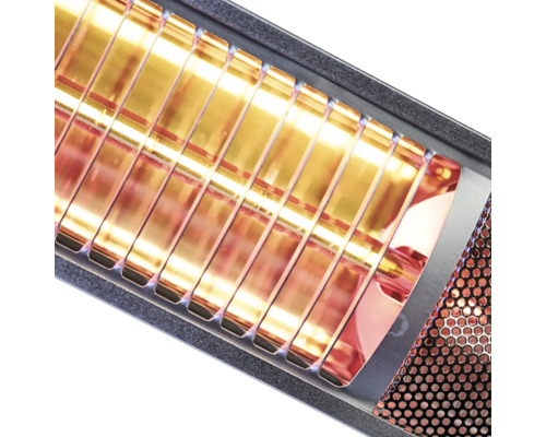 Närbild av en terrassvärmare med värmeelement