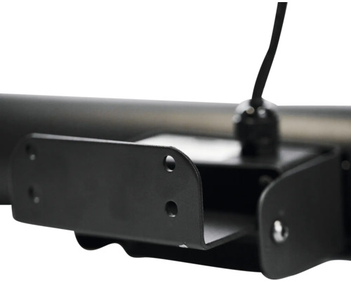 Detaljvy av ett fäste för en ljusramp.