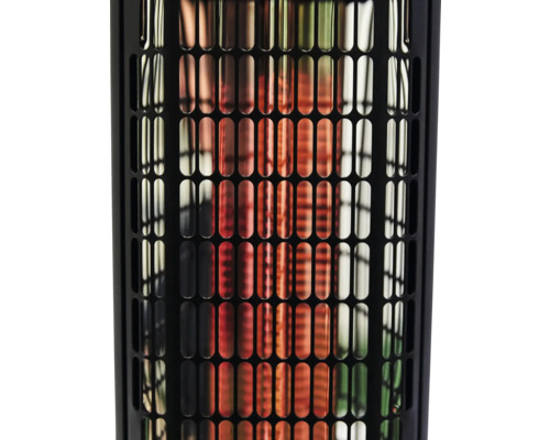 Närbild av en värmare med skyddsgaller