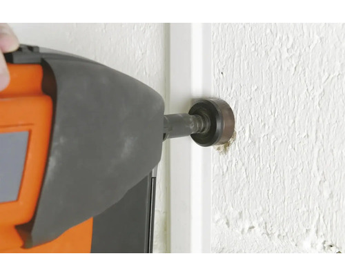 Borra ett hål med en hålsåg i en vägg