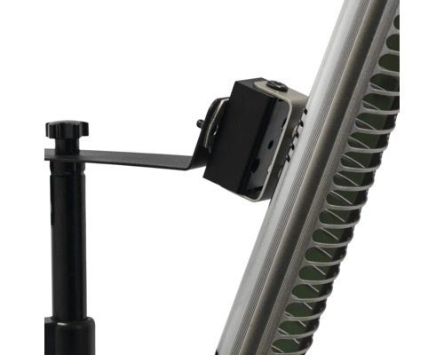 Detaljbild av ett fäste för fastsättning på ett stativ